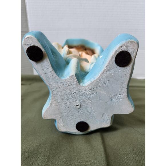 Rare Universal Statuary Girl in Blue Pajamas holding Doll 1974 MCM - Picture 7 of 12